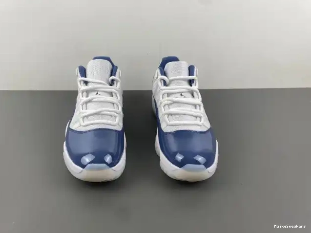 MaikeSneakers (2024) Midnight Low FV5104-104 11 Navy Retro Jordan 0523